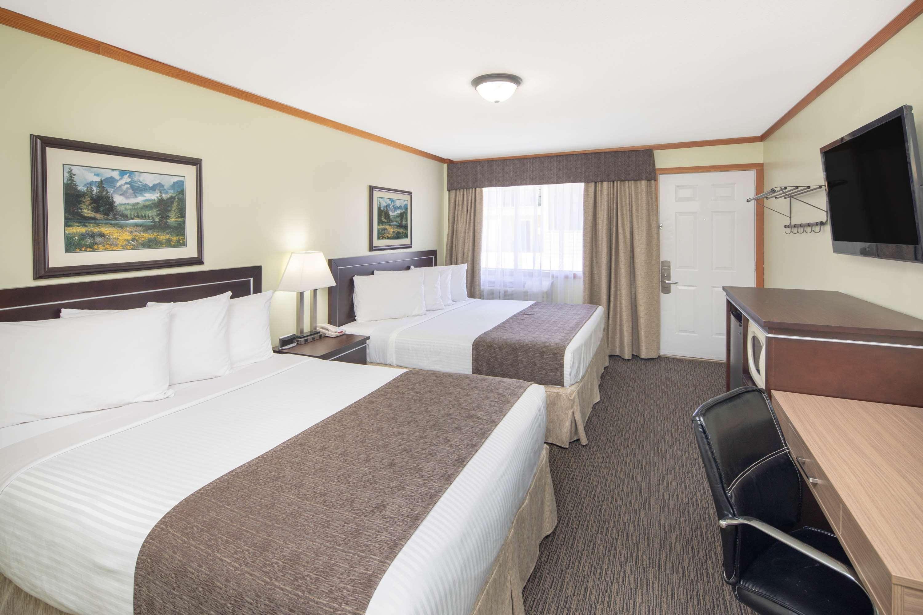 Travelodge By Wyndham Golden Sportsman Lodge Luaran gambar