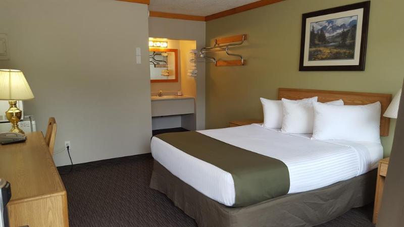 Travelodge By Wyndham Golden Sportsman Lodge Luaran gambar