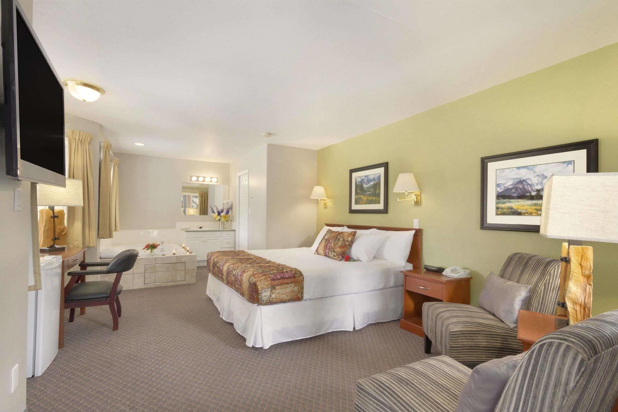 Travelodge By Wyndham Golden Sportsman Lodge Luaran gambar
