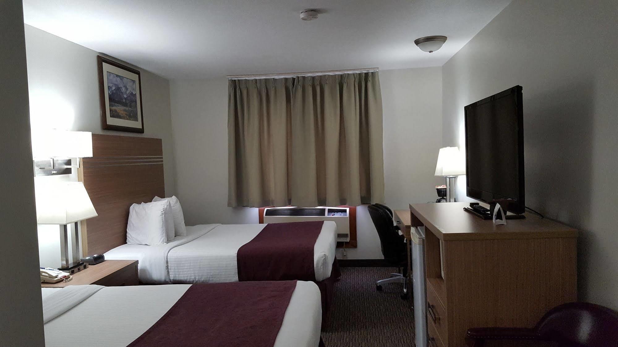 Travelodge By Wyndham Golden Sportsman Lodge Luaran gambar
