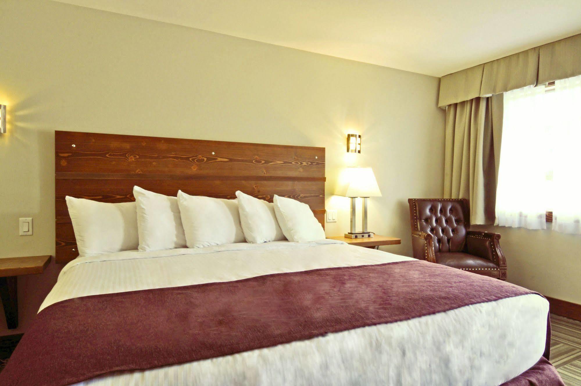 Travelodge By Wyndham Golden Sportsman Lodge Luaran gambar