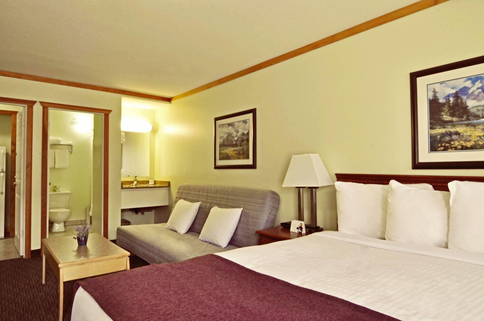 Travelodge By Wyndham Golden Sportsman Lodge Luaran gambar
